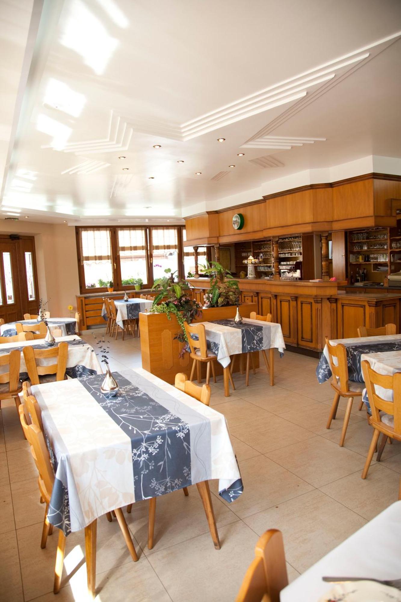 A L'Etoile D'Or Hotel Batzendorf ภายนอก รูปภาพ
